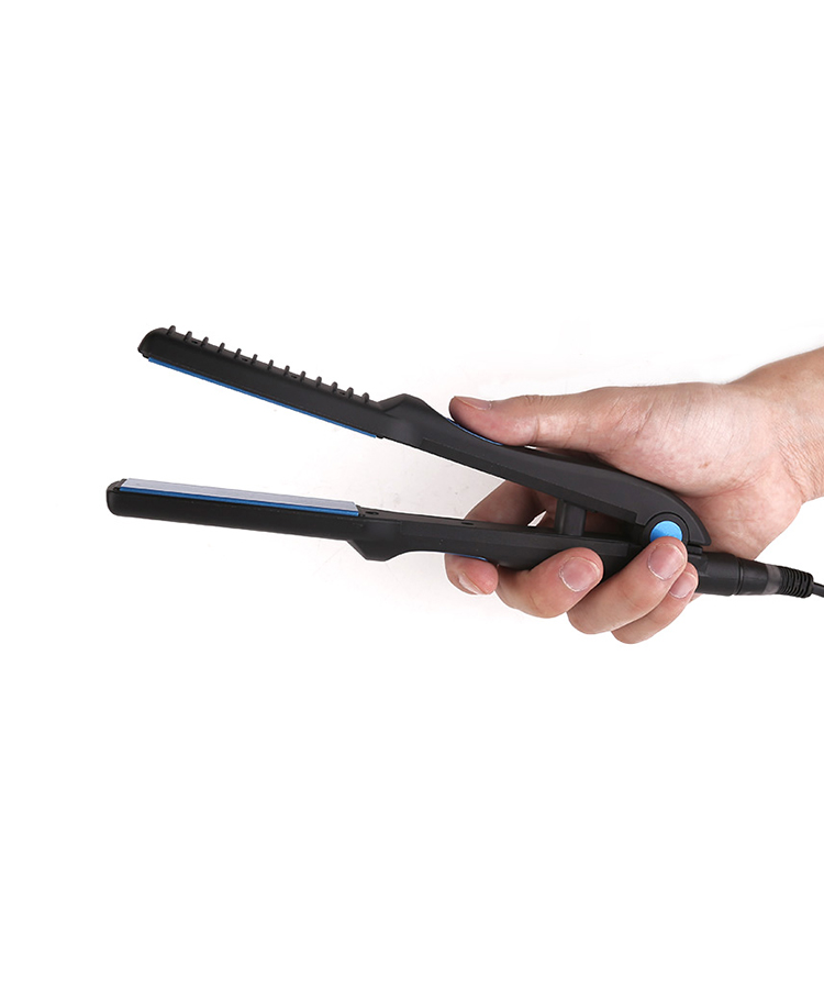 detail of TS-750 Fast Heat Up Hair Straightener