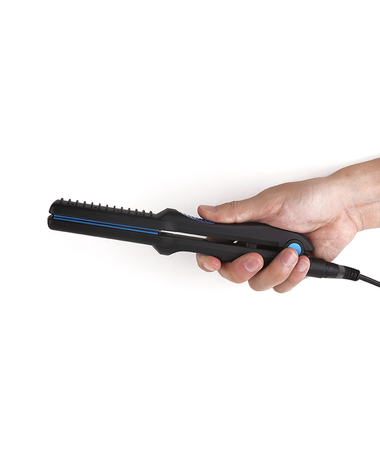 detail of TS-750 Fast Heat Up Hair Straightener